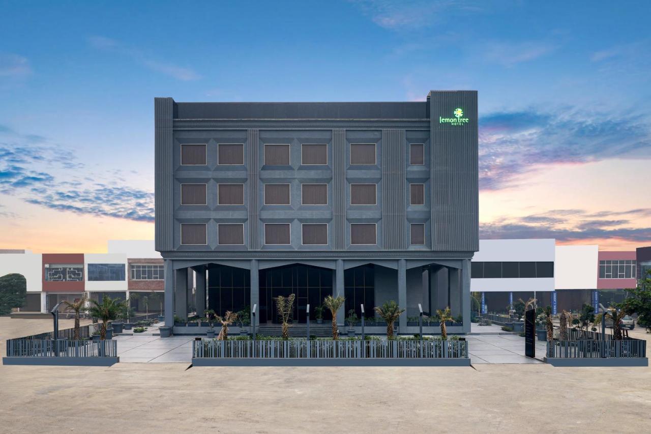 Lemon Tree Hotel, Hisar Luaran gambar